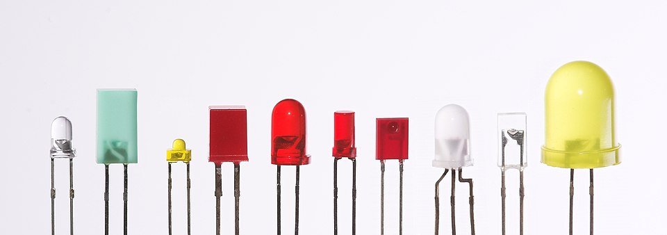 各種顏色的 LED 實物照